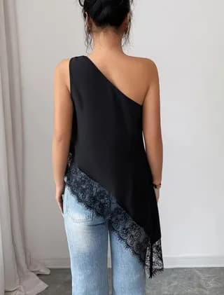 blusa asimetrica con encaje 2